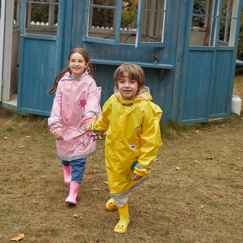 Tipo de seguridad 3D con impermeable para niños en posición de mochila escolar